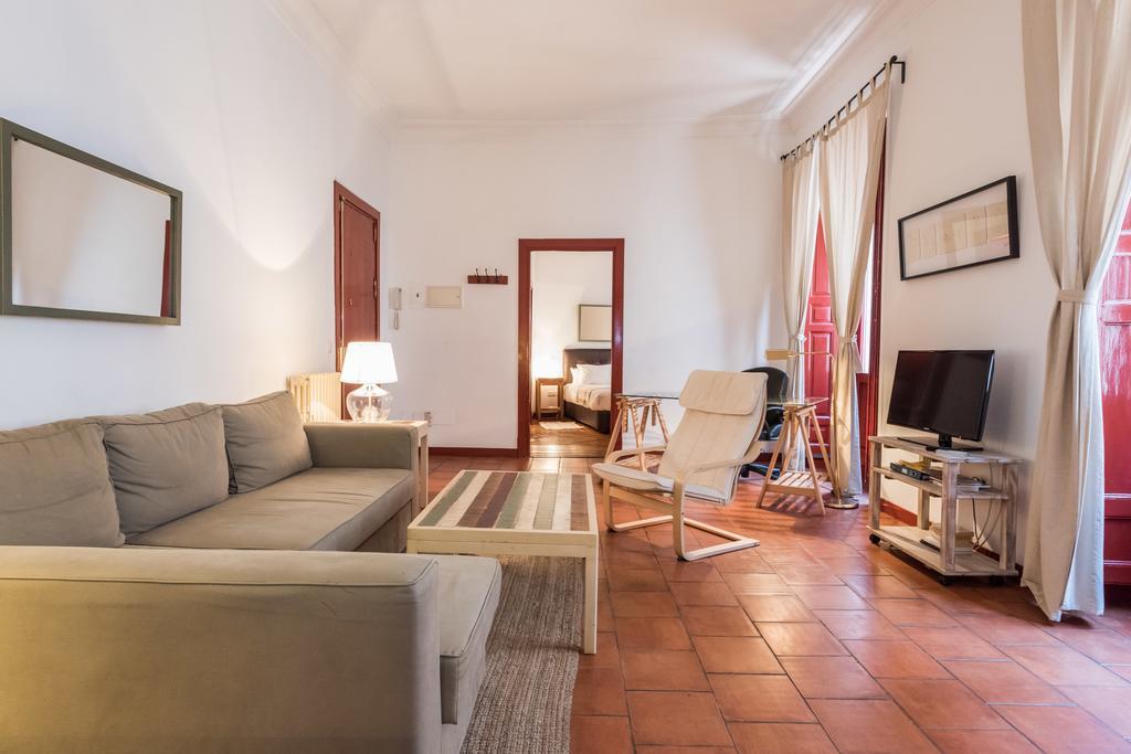 Apartamentos Madrid Centro W Dış mekan fotoğraf