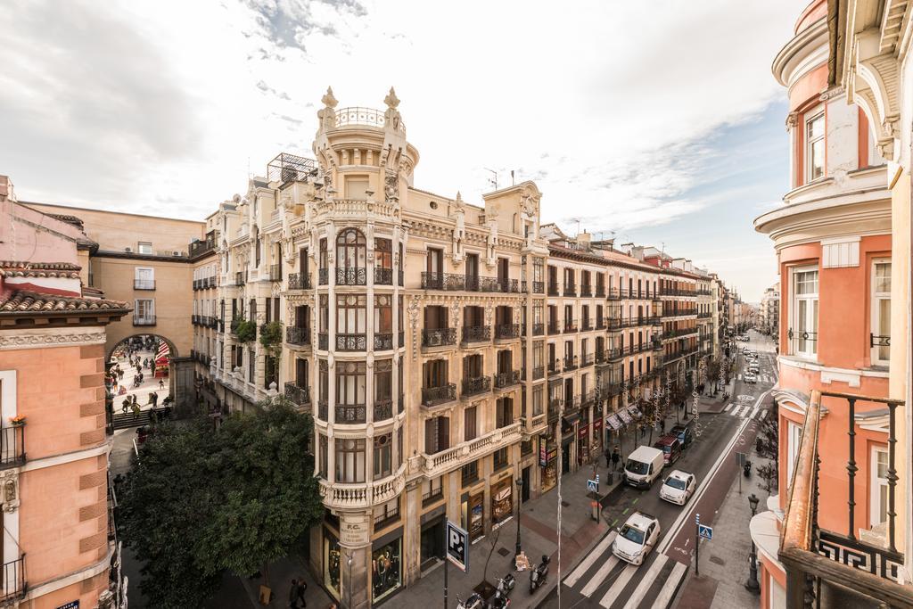 Apartamentos Madrid Centro W Dış mekan fotoğraf