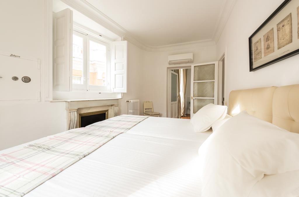 Apartamentos Madrid Centro W Dış mekan fotoğraf