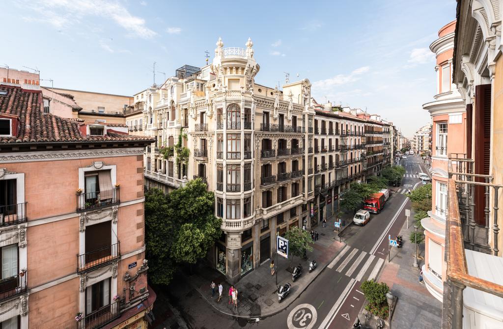 Apartamentos Madrid Centro W Dış mekan fotoğraf
