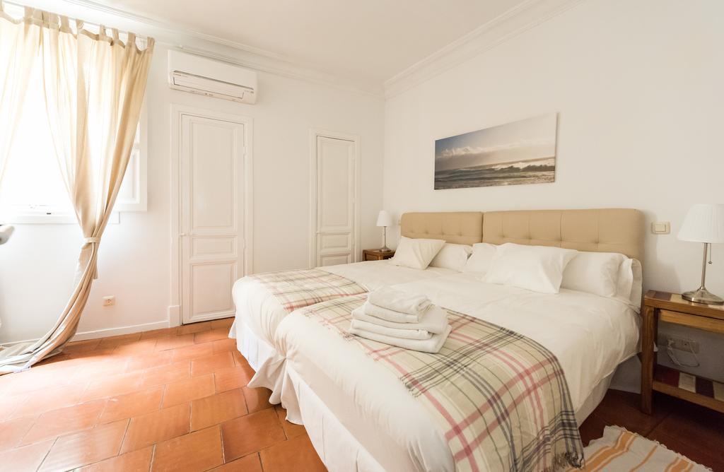 Apartamentos Madrid Centro W Dış mekan fotoğraf