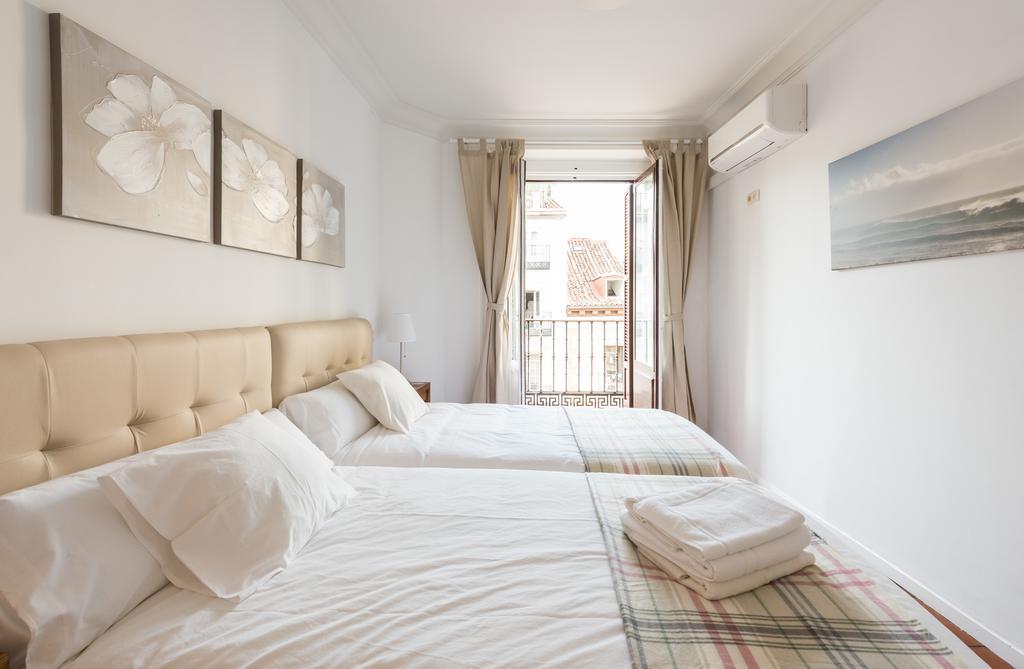 Apartamentos Madrid Centro W Dış mekan fotoğraf