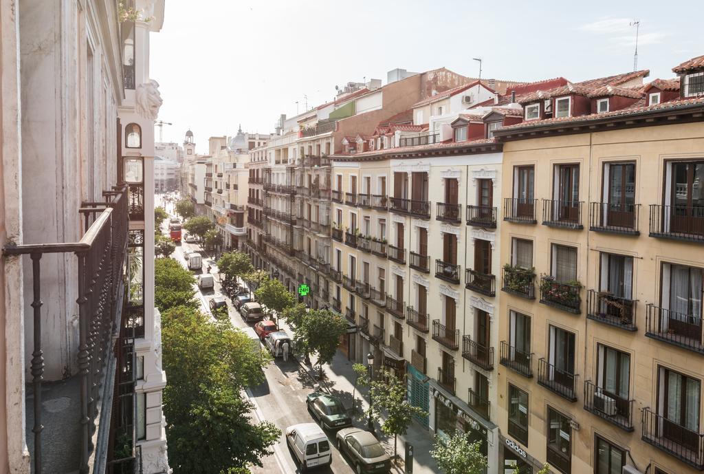 Apartamentos Madrid Centro W Dış mekan fotoğraf