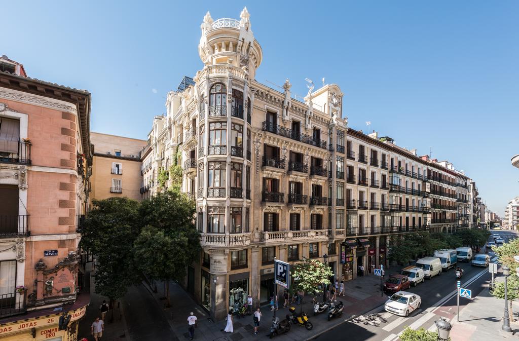 Apartamentos Madrid Centro W Dış mekan fotoğraf